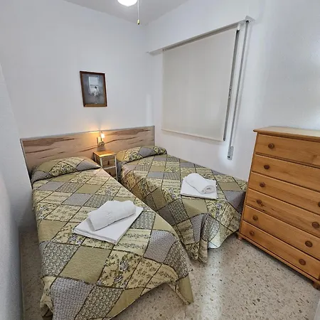 Apartment Apartamento Cuatro Caminos If *